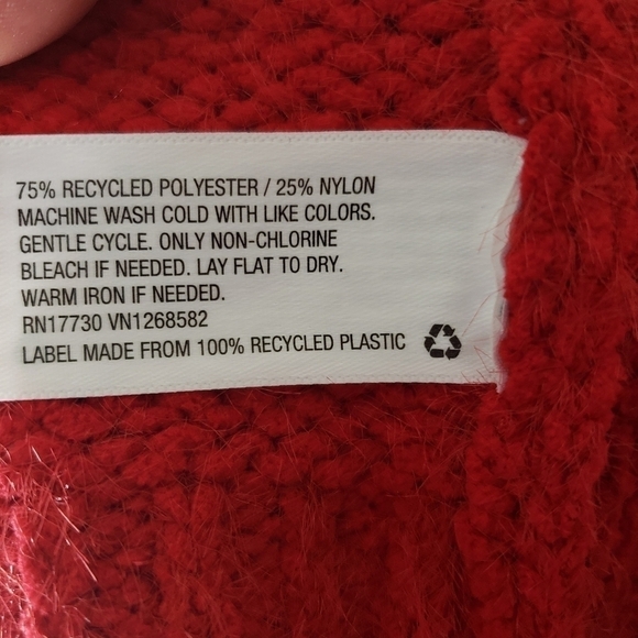 Ava & Viv Red Pullover V-Neck Long Sleeve Sweater - Picture 6 of 8